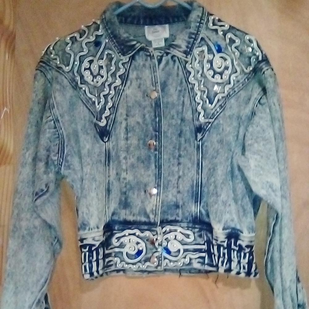 Vintage 80s Women's 'Acid Wash' Jean Jacket Small